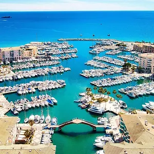 F2 à Port-fréjus 2/4 Personnes Fréjus